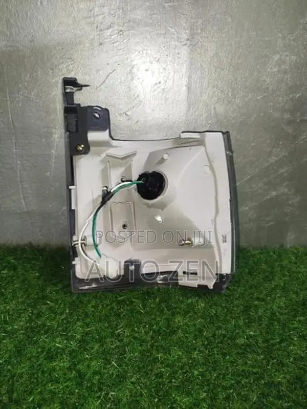 Dolphin Hiace Parking Light (Brand new)