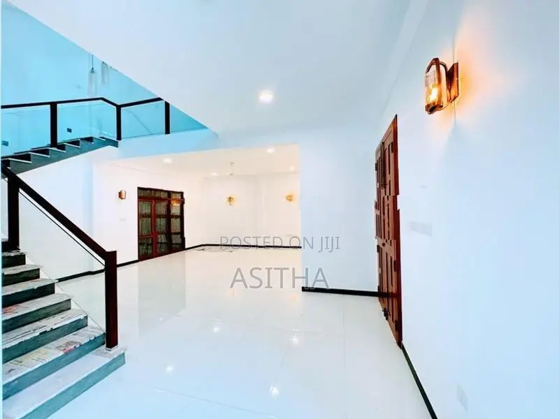 Brand new house Piliyandala