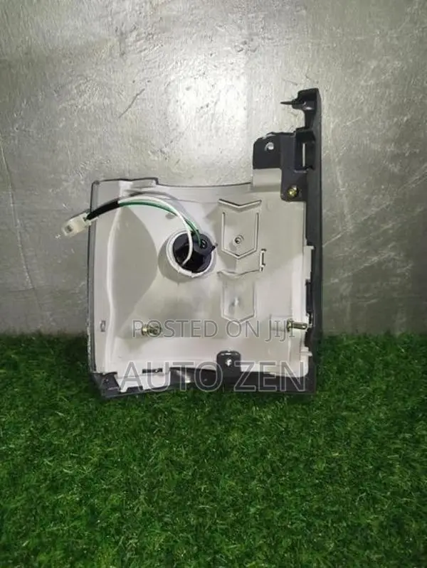 Dolphin Hiace Parking Light (Brand new)
