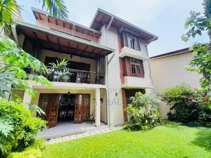 (NNI264) Luxury 02 Storey House with 13P Sale Kohuwala Nugegoda
