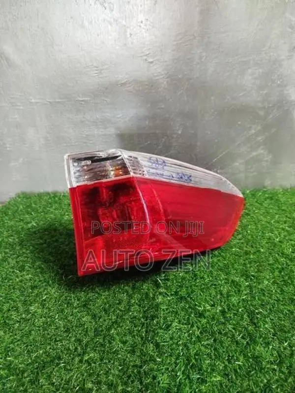 AIRWAVE TAIL LIGHT RIGHT SIDE