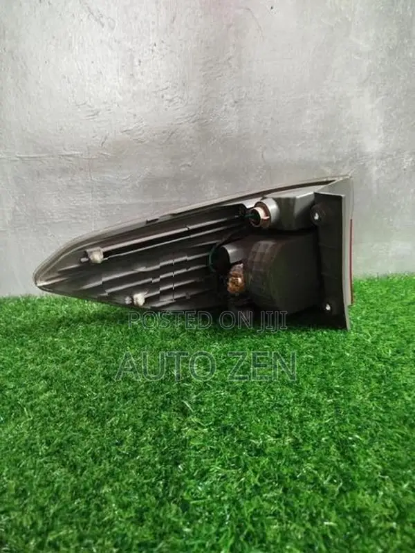 AIRWAVE TAIL LIGHT RIGHT SIDE