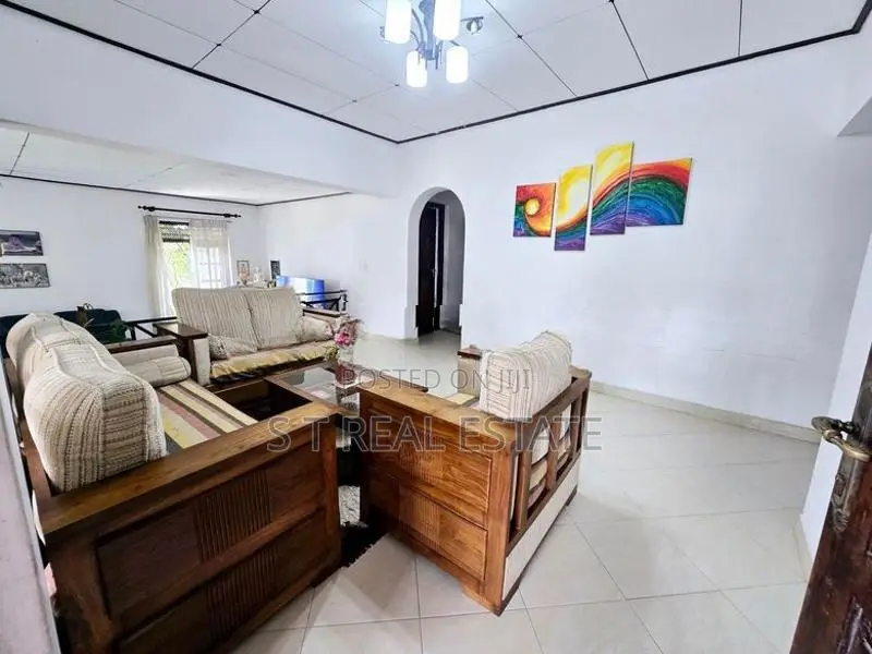 20P Land & Old Single Story House For Sale In Pannipitiya