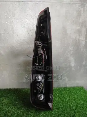 X-Trail Nt30 Tail Lights