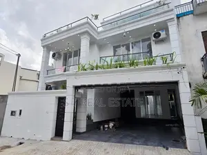 Eye Catching Designed Luxury Three Storey House for Sale in Battaramul