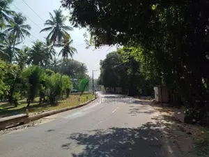 Land In Yakkala Commercial Plots