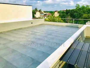 3 Story House For Sale In Akuregoda, Pelawatta.