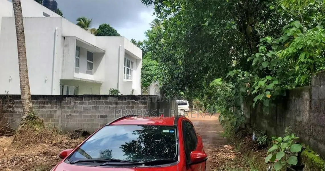 17 Perches Land for Sale in Kottawa Junction
