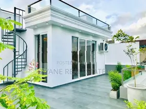3 Story House For Sale In Akuregoda, Pelawatta.
