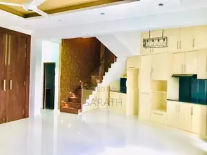New Modern Luxury House In Battaramulla