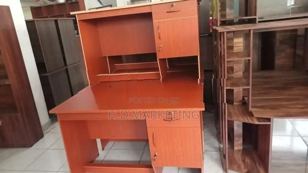 Office Table - 48*24' (4*2)