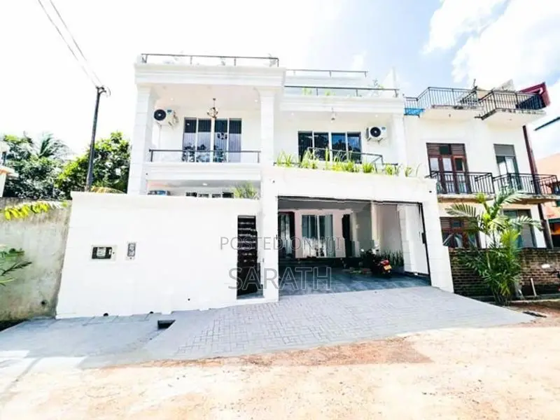 Super Luxury House Sale Battaramulla