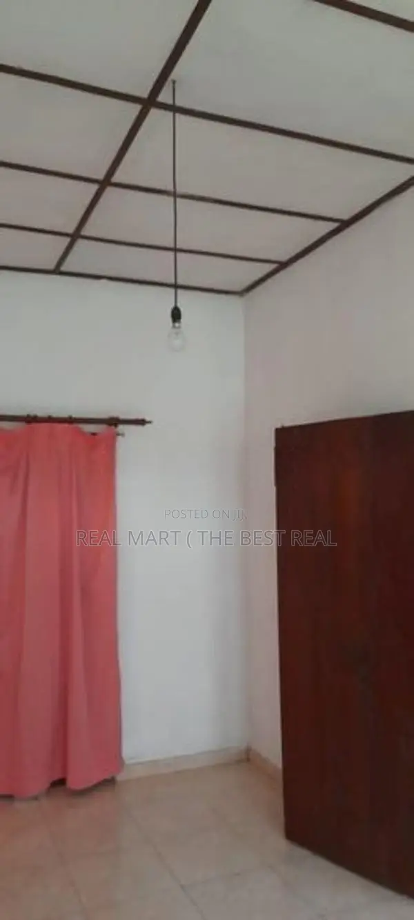 Kolonnawa : 3BR (13P) House for Sale at Mulleriyawa