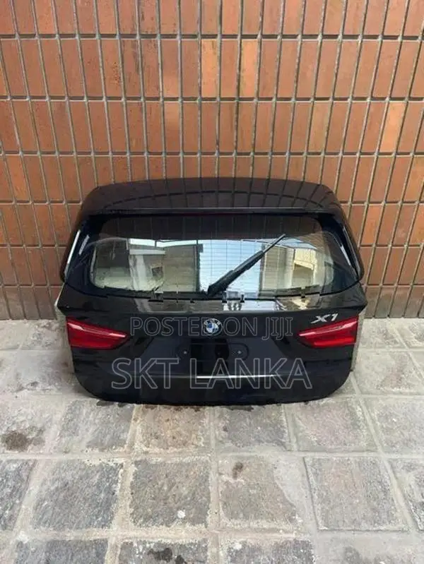 Genuine BMW X1 F48 2018 Tailgate Dicky door light