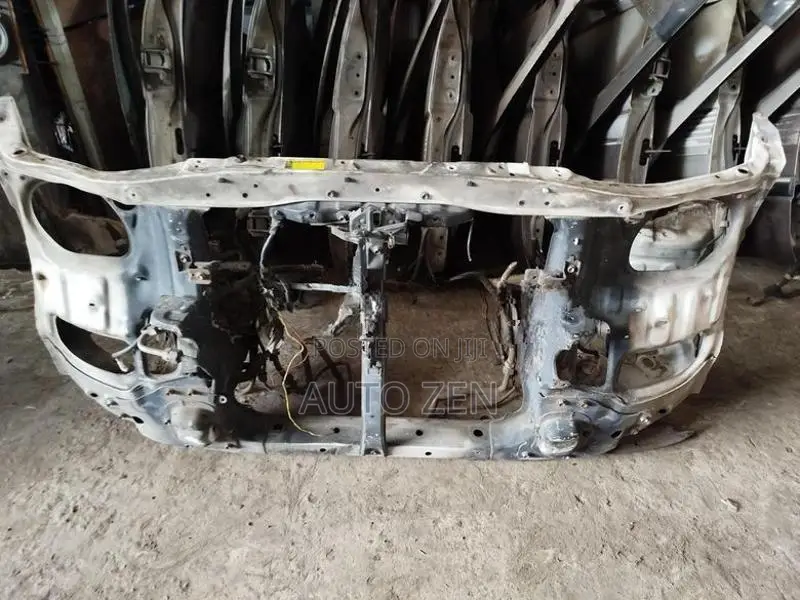 Regius Nosecut Panel