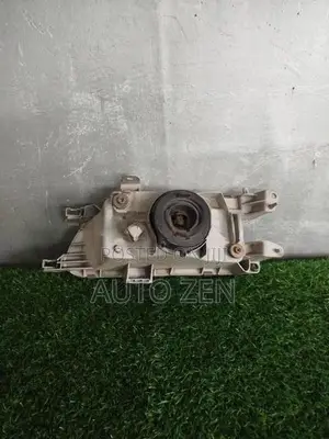 Toyota Corsa Glass Headlight