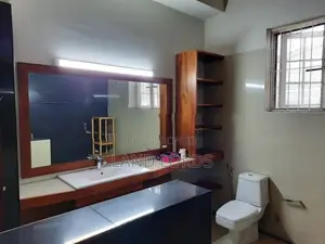 20P Luxury House with Swimming Pool in Andarewatta Rd Colombo 5 For Sa