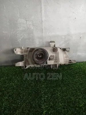 Toyota Corsa Glass Headlight