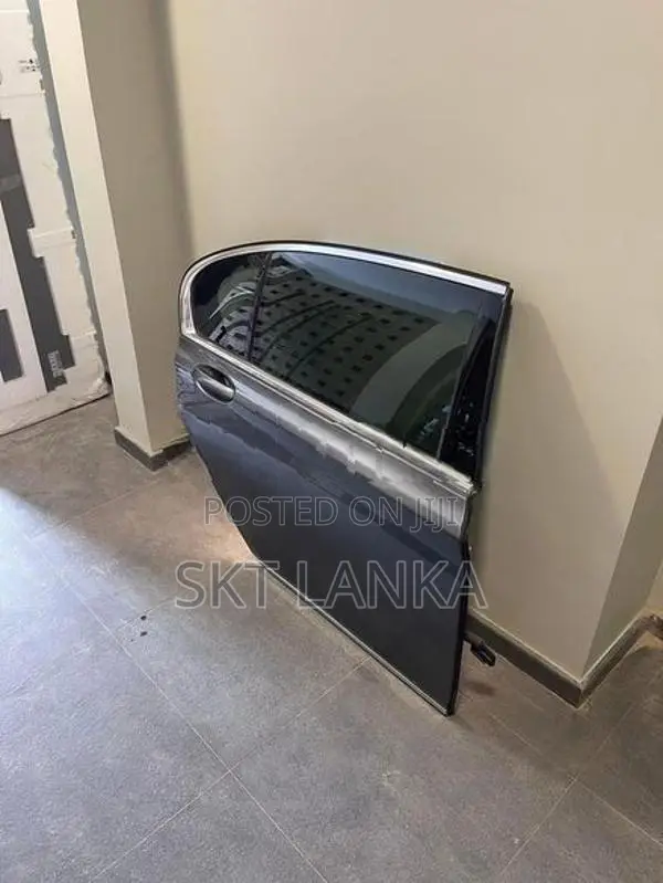 Genuine BMW 740e 740Le 2018 LWB Complete Door