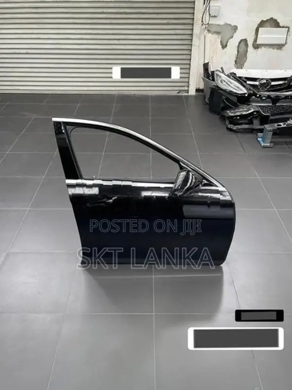 Genuine Mercedes E E200 E350e 2019 Door side mirror - Black