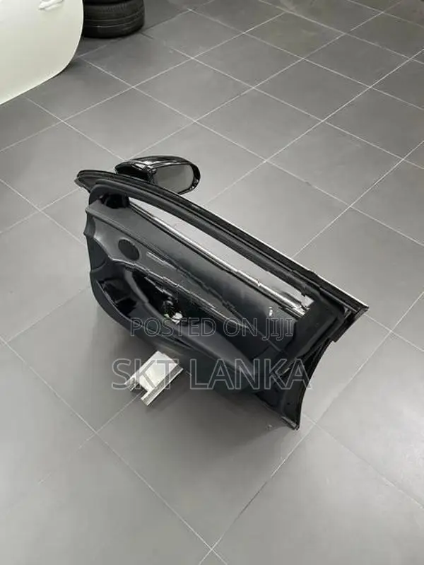Genuine Mercedes E E200 E350e 2019 Door side mirror - Black