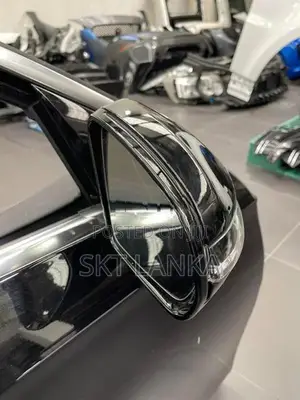 Genuine Mercedes E E200 E350e 2019 Door side mirror - Black