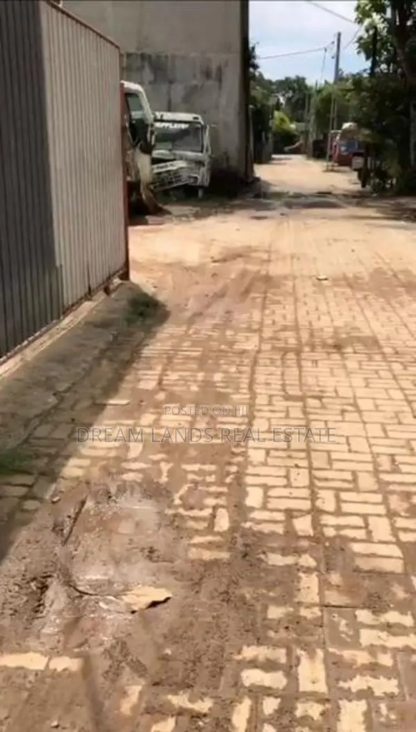 COMMERCIAL LAND FOR SALE IN KELANIYA (SP446)