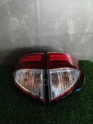 Vezel Tail Light