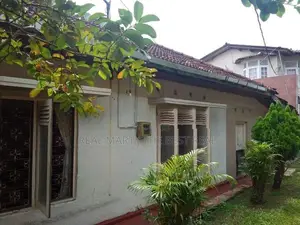 Moratuwa : 6BR (12.25P) House for Sale near Galle Road
