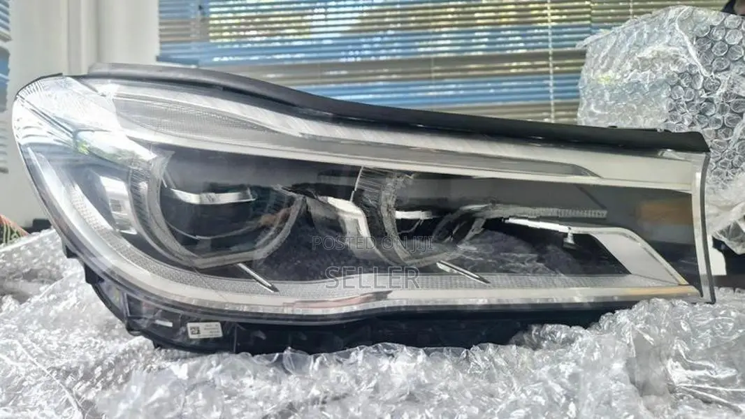 BMW 740le Adaptive LED Headlight