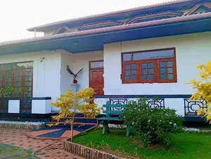 17.5 Perche - Commercial Property For Sale in Battaramulla