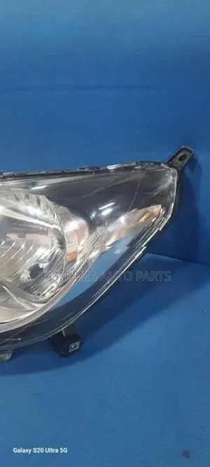 Ek Wagon (2017) Head Lamp