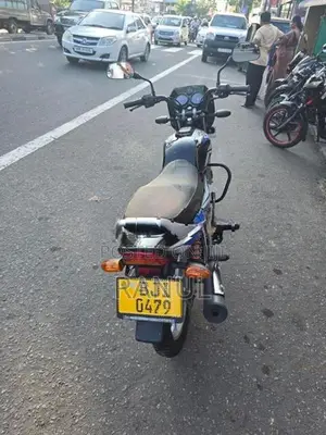 Bajaj CT100 2024
