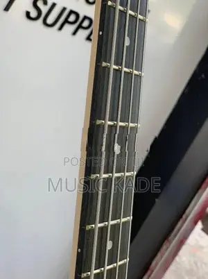BASS GUITAR