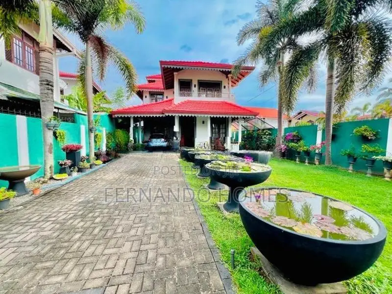 Landscaped Beautiful Garden With Furnished Luxury Up House Sale Negomb