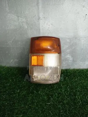 Isuzu Samanala Face Signal Lights