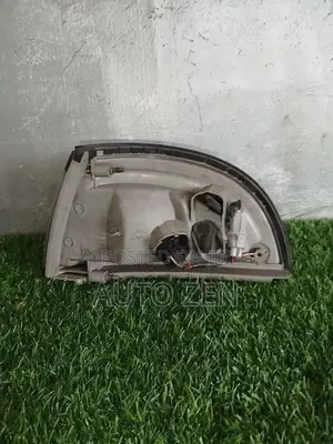 Cr27 Parking Light Right Side