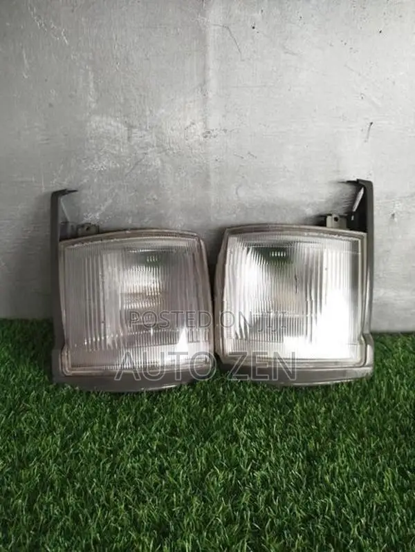 Hiace Dolphin Parking Lights