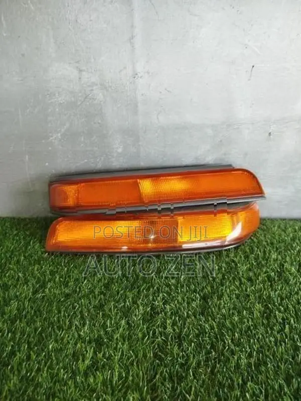 Hiace /Dolphin Signal Lights Japan