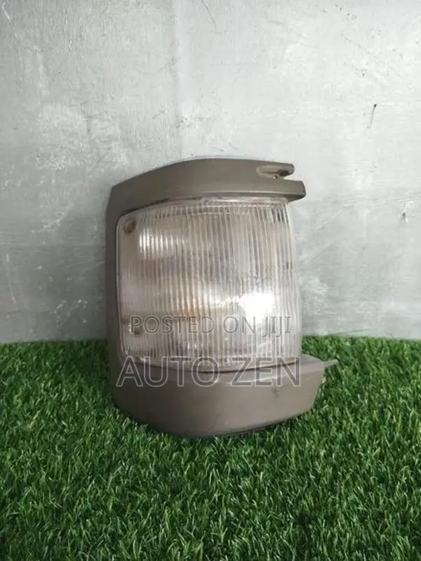 Mazda Bongo Parking Lights