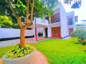 පර්චස් 15 ක නවීනතම තෙමහල් නිවස විකිනීමට - කැස්බෑව