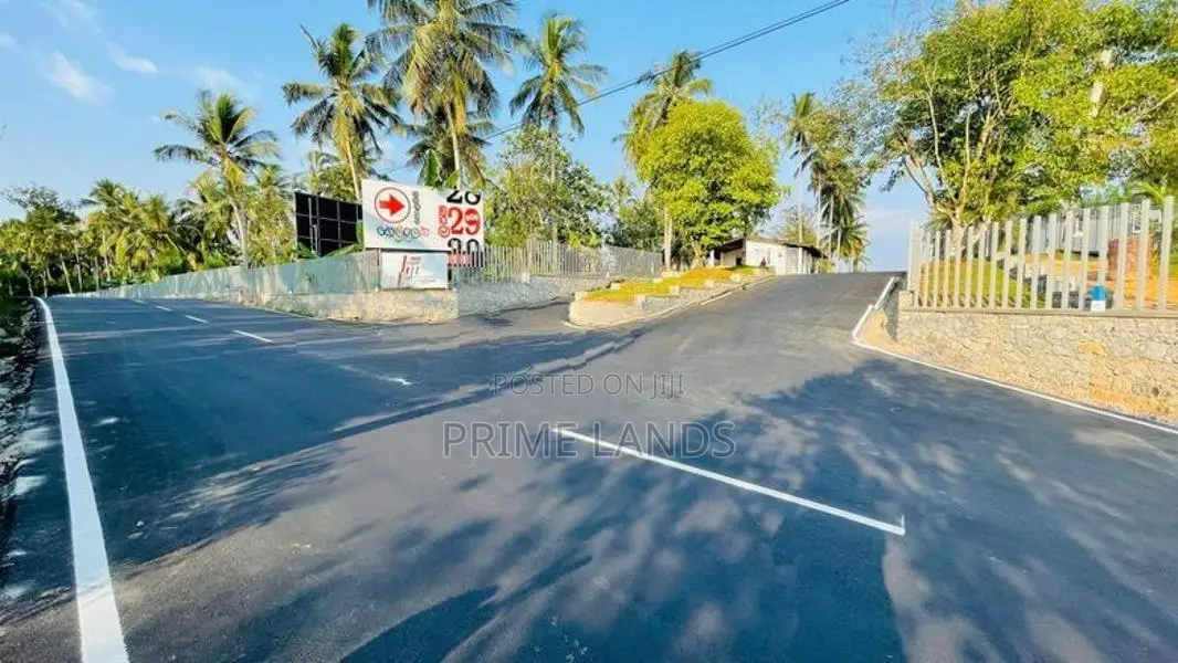 Homagama Beruketiya Land For Sale