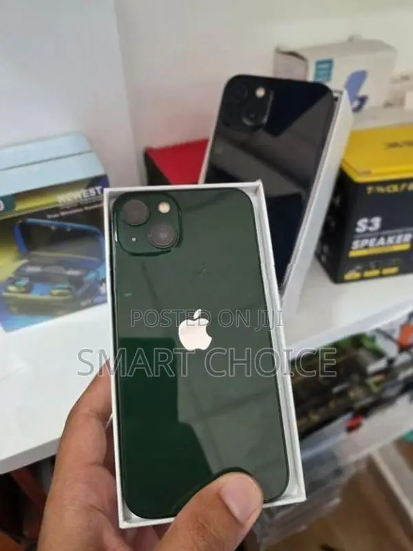 Apple iPhone 13 128GB V3 (Used)