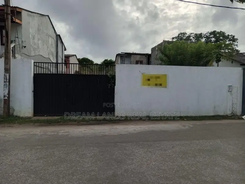 COMMERCIAL LAND FOR SALE IN BORELLA (SP720)