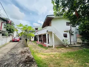 (NNI321) 2 Story house Sale At 15 Feet Pvt Rd Pagoda Nugegoda