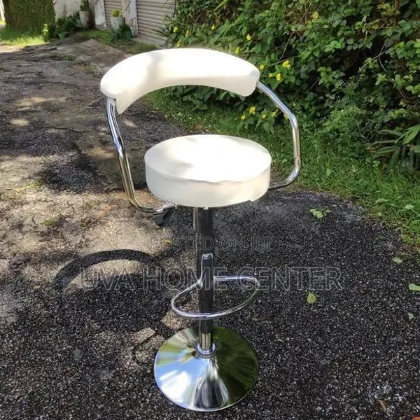 Black 319 Round Bar Chair
