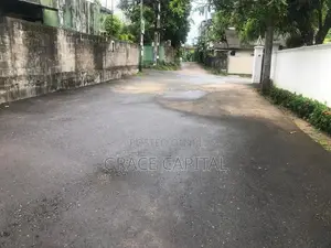 Land for With a Livable Old House Sale Malabe