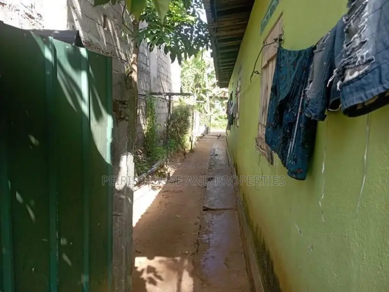 Boarding House For Sale Amandoluwa Seeduwa Gampaha