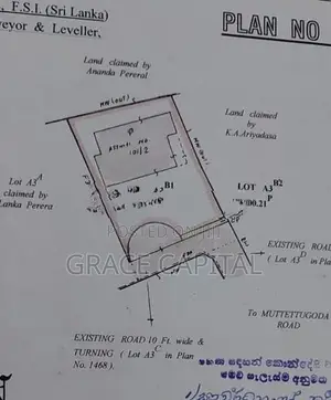 Land for With a Livable Old House Sale Malabe