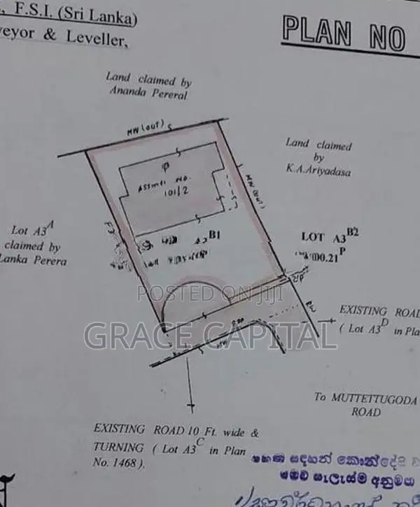 Land for With a Livable Old House Sale Malabe